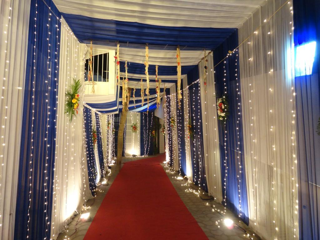Hotel Gulmor Ludhiana Exterior foto